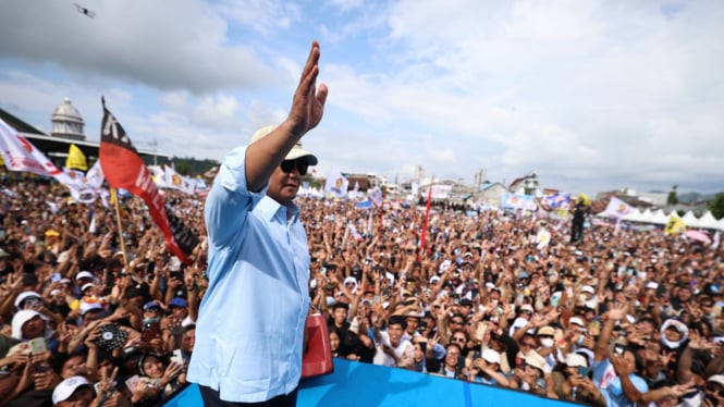 Calon presiden nomor 2, Prabowo Subianto saat kampanye di Langowan, Minahasa