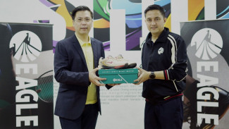Eagle Gandeng Legenda Bulu Tangkis Ricky Soebagdja Jadi Brand Ambassador