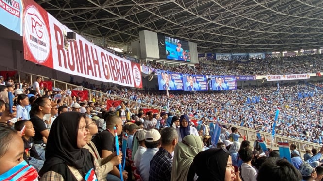 Ribuan pendukung Prabowo-Gibran memadati GBK jelang kampanye akbar, Sabtu, 10 Februari 2024