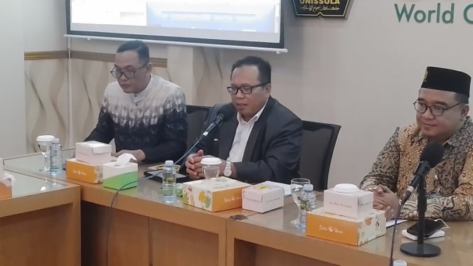 Rektor Universitas Islam Sultan Agung (Unissula) Semarang, Prof Dr Gunarto SH MH