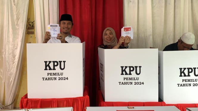 Ketua DPRD Provinsi Jambi dan Istri 