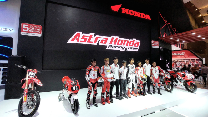 Astra Honda Motor Perkenalkan 11 Pembalap Muda di Ajang IIMS 2024