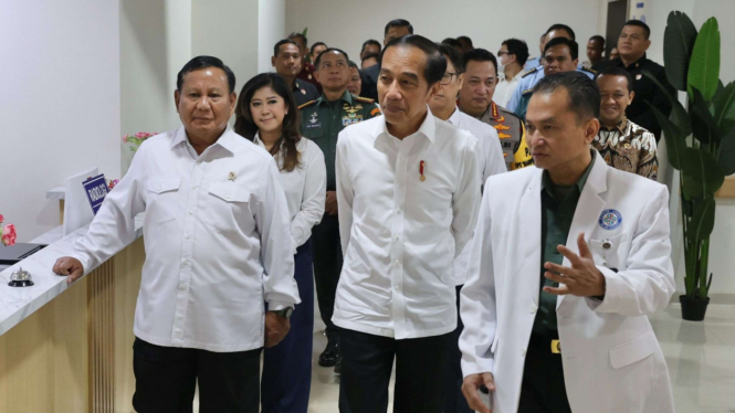 Prabowo Dampingi Jokowi Resmikan RS TNI Terbesar RI
