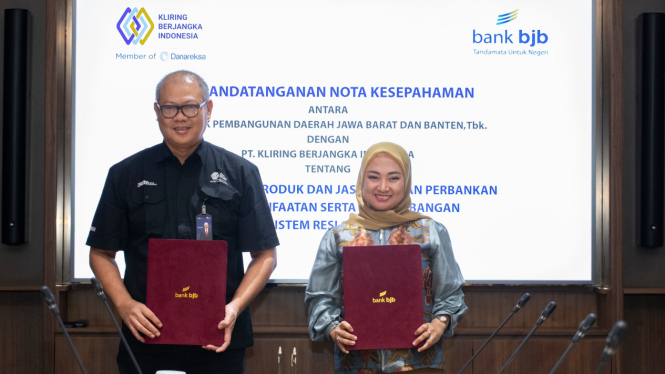 Penandatanganan MoU bank bjb dengan PT Kliring Berjangka Indonesia (KBI)