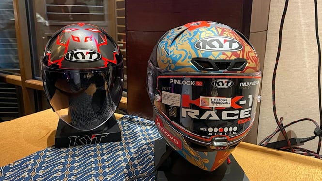 Helm KYT KX1-Race GP dan KYT TTR-Jet