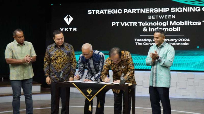Kerja sama VKTR dan Indomobil.