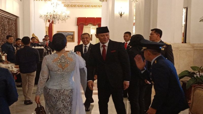 Agus Harimurti Yudhoyono AHY di Istana Negara bersiap dilantik sebagai Menteri  