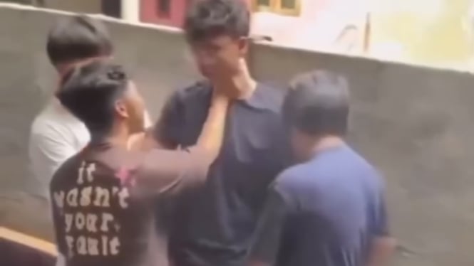 Penyidik Polres Metro Tangerang Selatan hingga kini telah mengantongi bukti video mengenai kasus dugaan perundungan atau bullying yang dilakukan okeh geng Tai, siswa senior Binus School Serpong terjadap juniornya. 