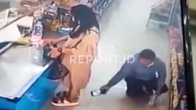 Viral Aksi Pria Rekam CD Wanita saat Antre di Kasir Minimarket