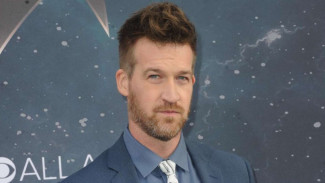 Aktor Star Trek dan Captain Marvel Kenneth Mitchell Meninggal Dunia