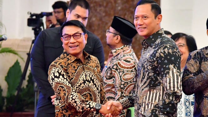 AHY dan Moeldoko di Istana Negara Jakarta