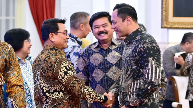KSP Moeldoko dan Menteri ATR/BPN Agus Harimurti Yudhoyono (AHY).