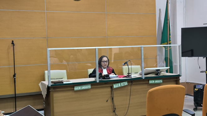 Hakim Tunggal Sri Rejeki Marsinta saat membacakan putusan praperadilan Siskaeee di Pengadilan Negeri Jakarta Selatan, Selasa, 27 Februari 2024