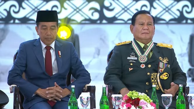 Presiden Jokowi bersama Menhan Prabowo Subianto menghadiri Rapim TNI Polri 2024
