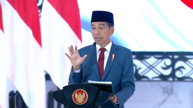 Presiden Jokowi memberikan arahan di Rapim TNI-Polri 2024 di Mabes TNI Cilangkap
