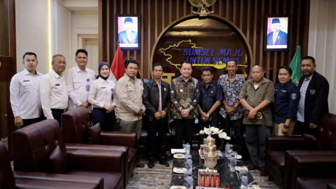 Pj Gubernur Sumatera Selatan Agus Fatoni bertemu PWI Sumsel