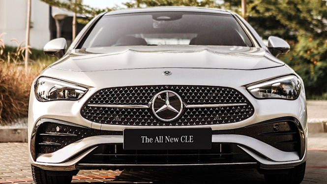 Mercedes-Benz All New CLE 300 4MATIC Coupé AMG Line