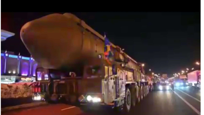 Parade nuklir di Rusia
