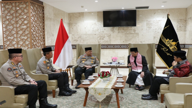 Tim Operasi NCS Polri bersilaturahmi ke KH Nasaruddin Umar