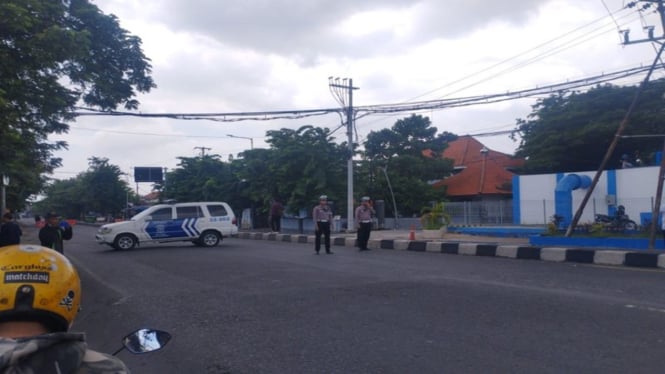 Situasi di depan Kantor Subdensi Pom Detasemen I Polda Jawa Timur