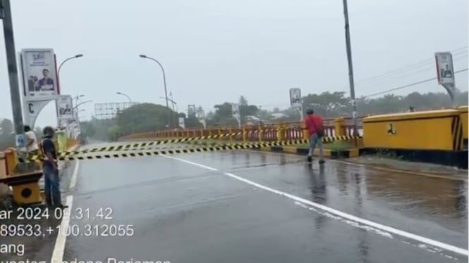 Jembatan Kembar Bandara Internasional Minangkabau Ditutup
