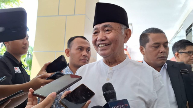 Eks Ketua KPK Agus Rahardjo sambangi Bawaslu RI, Jakarta Pusat, Rabu, 13 Maret 2024