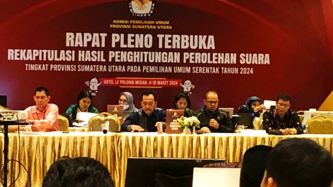 KPU Sumut gelar rekapitulasi tingkat provinsi.(B.S.Putra/VIVA)