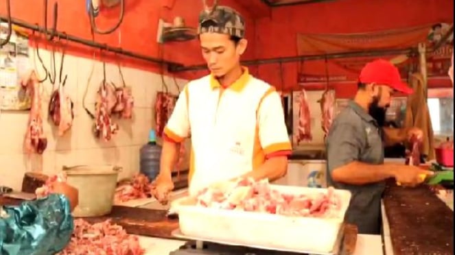 Preço da carne bovina no mercado principal de Pringsewu, Lampung