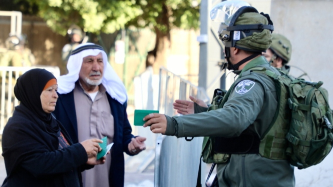 Warga Palestina Ditolak Masuk ke Dalam Masjid Al-Aqsa (Doc: Middle East Eye)