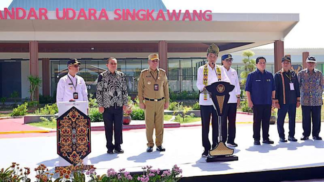 Presiden Joko Widodo (Jokowi) Resmikan Bandara Singkawang