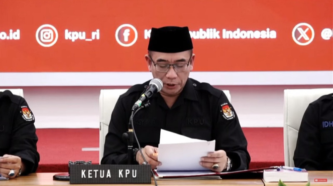 Ketua KPU RI Hasyim Asyari membacakan hasil Pemilu 2024