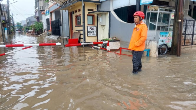 Banjir yang merendam salah satu pemukiman warga di Kota Tangerang Selatan