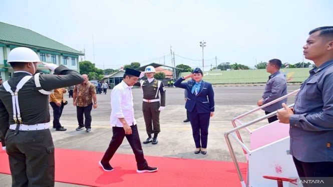Presiden Jokowi bertolak ke Jakarta usai mengunjungi banjir Demak