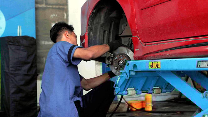 Servis kaki-kaki mobil