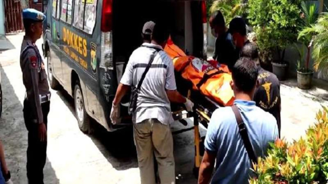 Evakuasi Jasad Polisi Tewas di Lampung Tengah