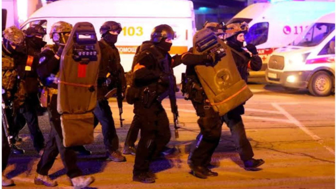 Tim SWAT Rusia saat kejadian teror di Moskow