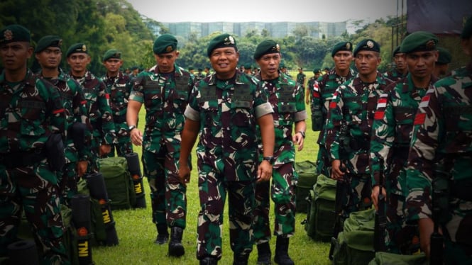 VIVA Militer: Mayor Jenderal TNI FM