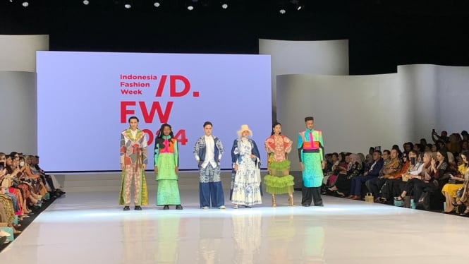 Indonesia Fashion Week 2024.