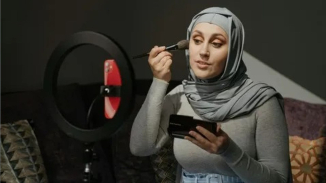 Muslimah saat makeup
