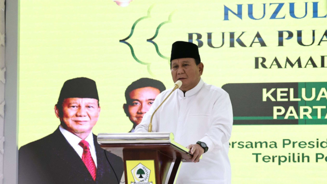 Prabowo hadiri Nuzulul Qur’an dan Buka Puasa bersama Partai Golkar di DPP Golkar