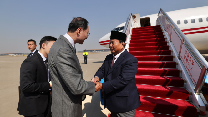 Menteri Pertahanan RI Prabowo Subianto tiba di China, segera temui Presiden China Xi Jinping (sumber: Tim Media Prabowo)