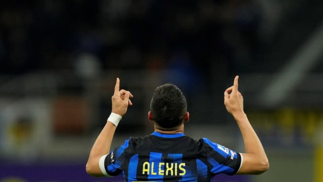 Pemain Inter Milan, Alexis Sanchez rayakan gol