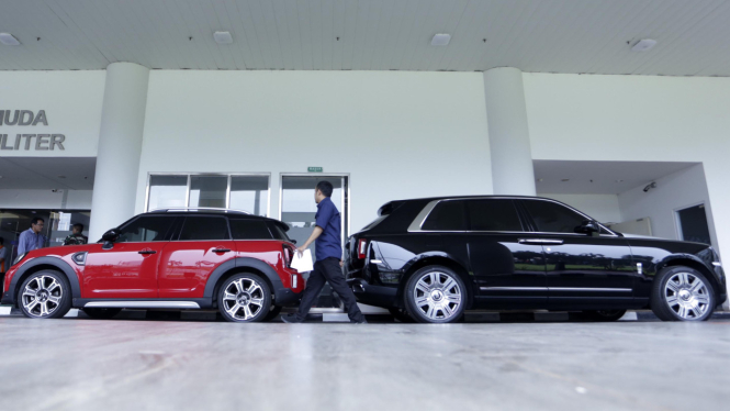 Penampakan Mobil Rolls Royce Sandra Dewi dan Harvey Moeis yang Disita Kejagung