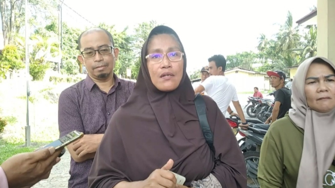 Laila, ibu kandung mahasiswa UT Jambi M. Rasat Ramji 