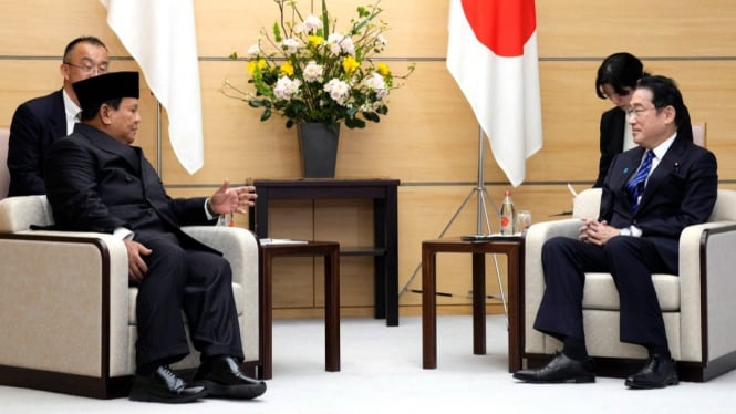 Presiden Terpilih RI Prabowo Subianto bertemu dengan PM Jepang Fumio Kishida