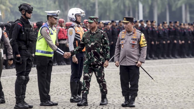 Comandante del TNI y jefe de la Policía Nacional, Apel realiza la Operación Ketupat Tropa en 2024
