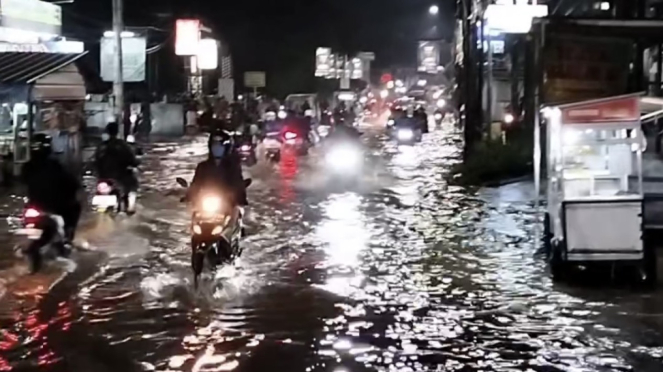 Después de la tarde del miércoles por la tarde, condujo a la aparición de áreas de inundación el 3 de abril de 1.344. 