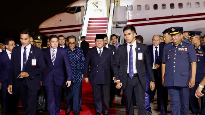 Menteri Pertahanan RI Prabowo Subianto tiba di Malaysia