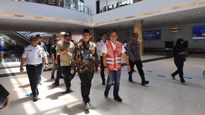 Pj Gubernur Kalimantan Timur, Akmal Malik di Bandara APT Pranoto