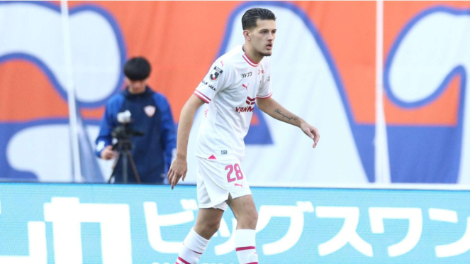 Debut de Justin Hübner con el Cerezo Osaka en la J1 League